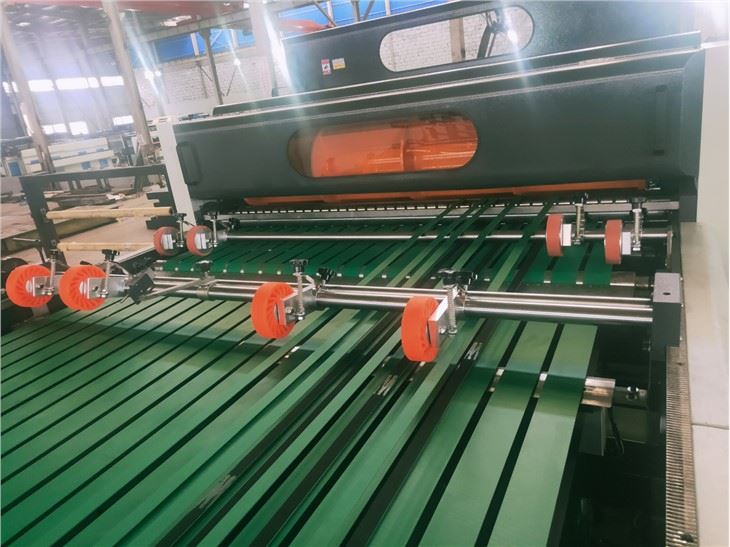 1750/1450 Servo Precision High Speed Sheet Cutter.